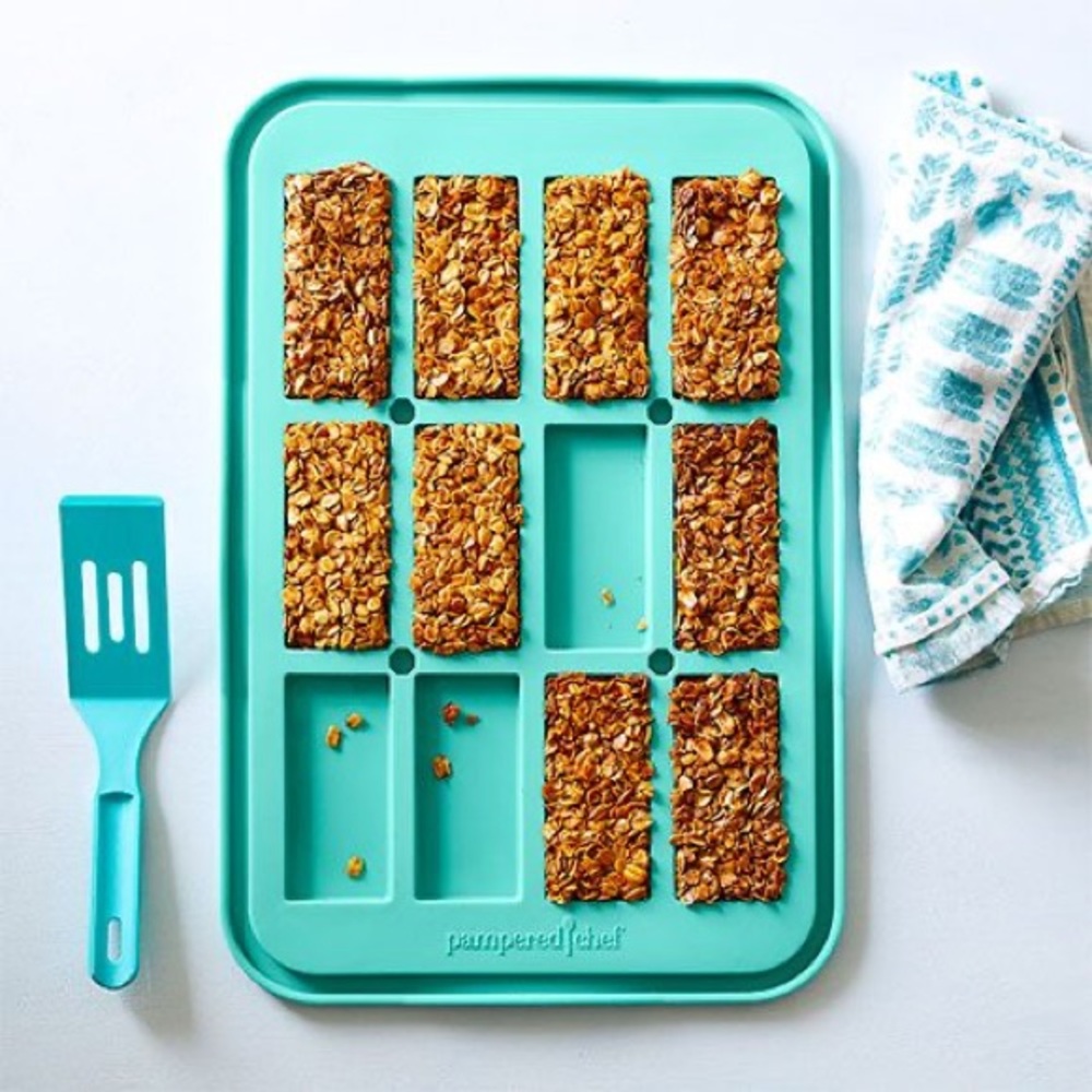Snack Bar Maker Pampered Chef Never opened still in packaging.